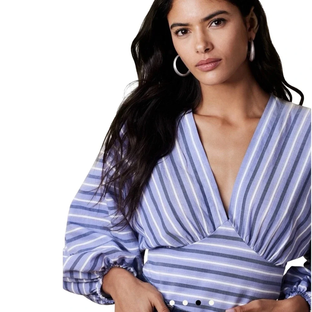 Banana Republic Striped Blouse Womens Small Blue Cropped Coastal Preppy Romantic